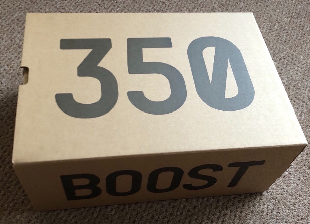 a Yeezy 350v2 Sesame est disponible sur notre internet site